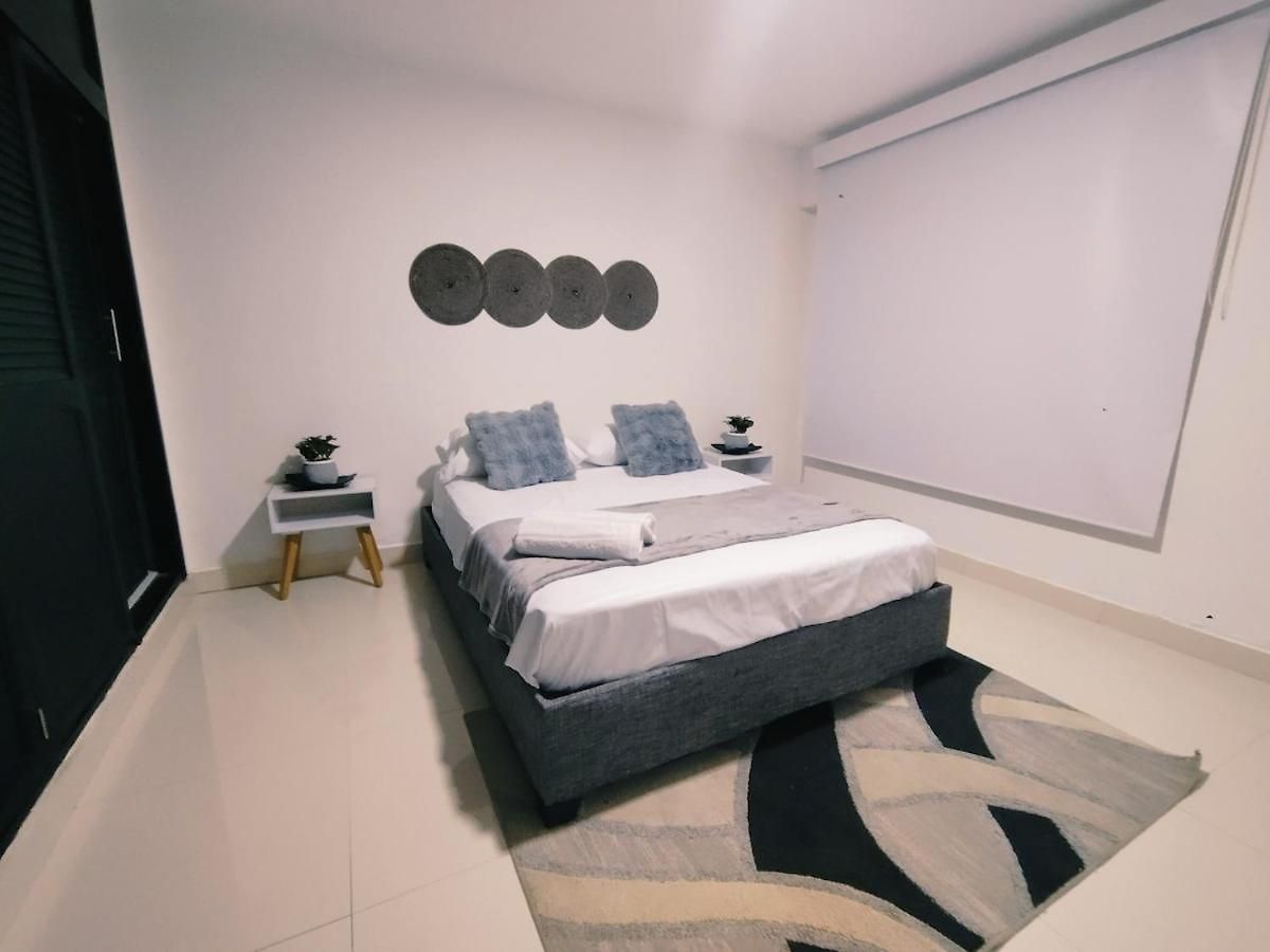 Grande En El Laguito Apartamento *