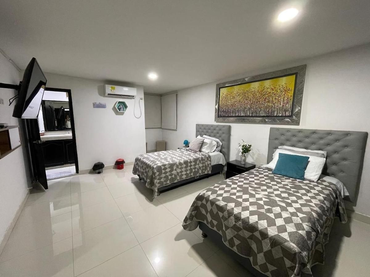 Apartamento Grande En El Laguito
