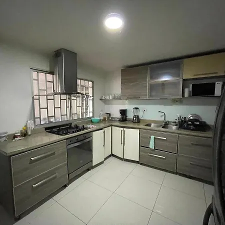 Grande En El Laguito Apartamento *